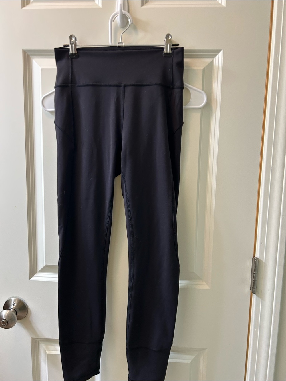 lululemon athletica Black High-Rise Leggings Size 6 inseam 27